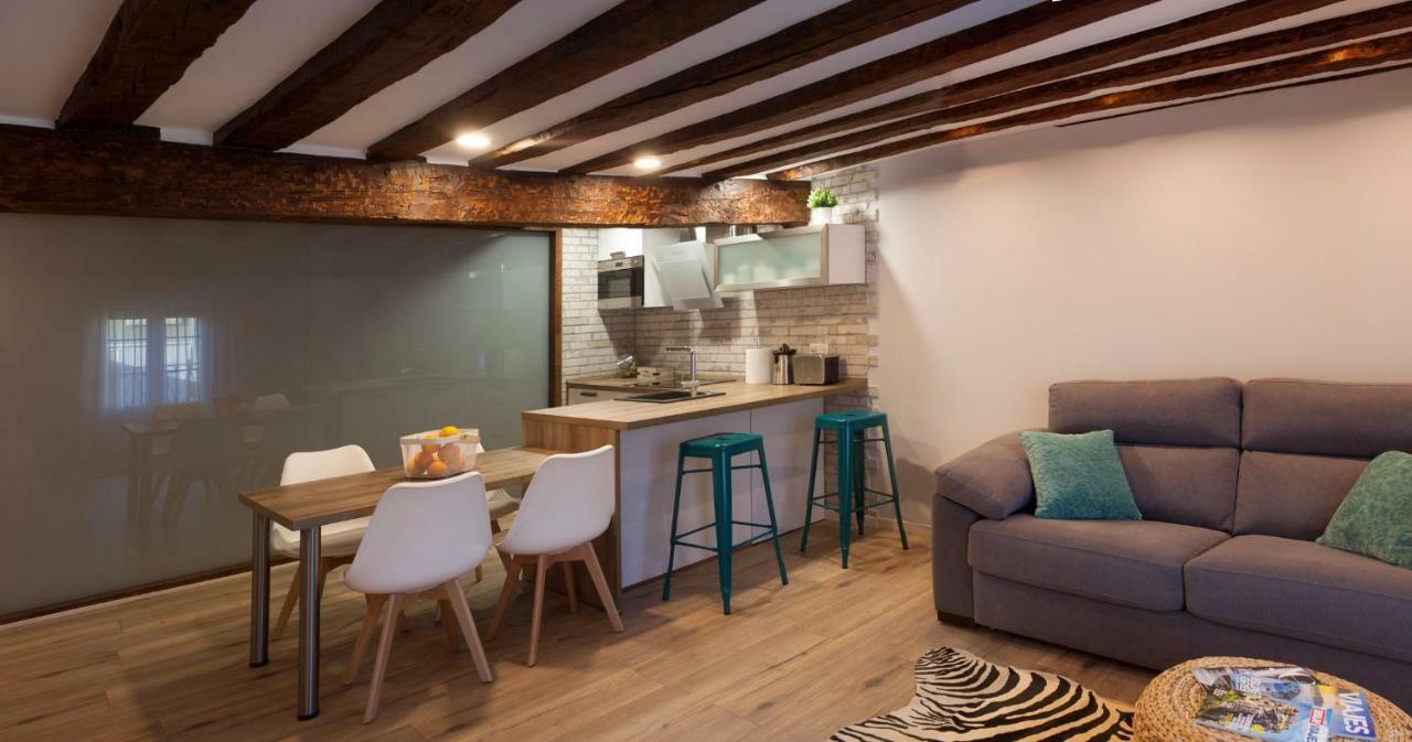 Precioso Apartamento Al Lado De La Catedral Burgo Buitenkant foto